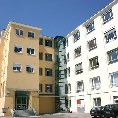 Workbase Hostel Vienna Exterior photo