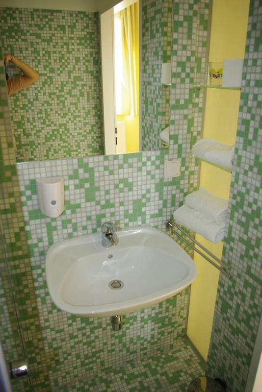 Workbase Hostel Vienna Room photo